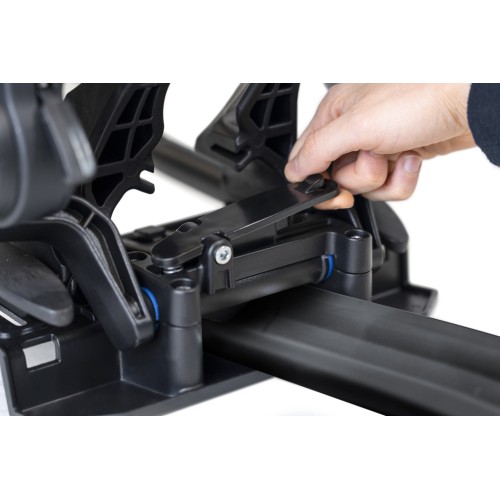 Menabo - Βάση Ποδηλάτου Οροφής Clover DX Black Δεξιά για 1 Ποδήλατο έως 25 kg, E-Bike, Fat Bike και MTB με Διπλό Αντικλεπτικό Σύστημα σε μαύρο χρώμα - 1 Τεμ. (14860/MB)