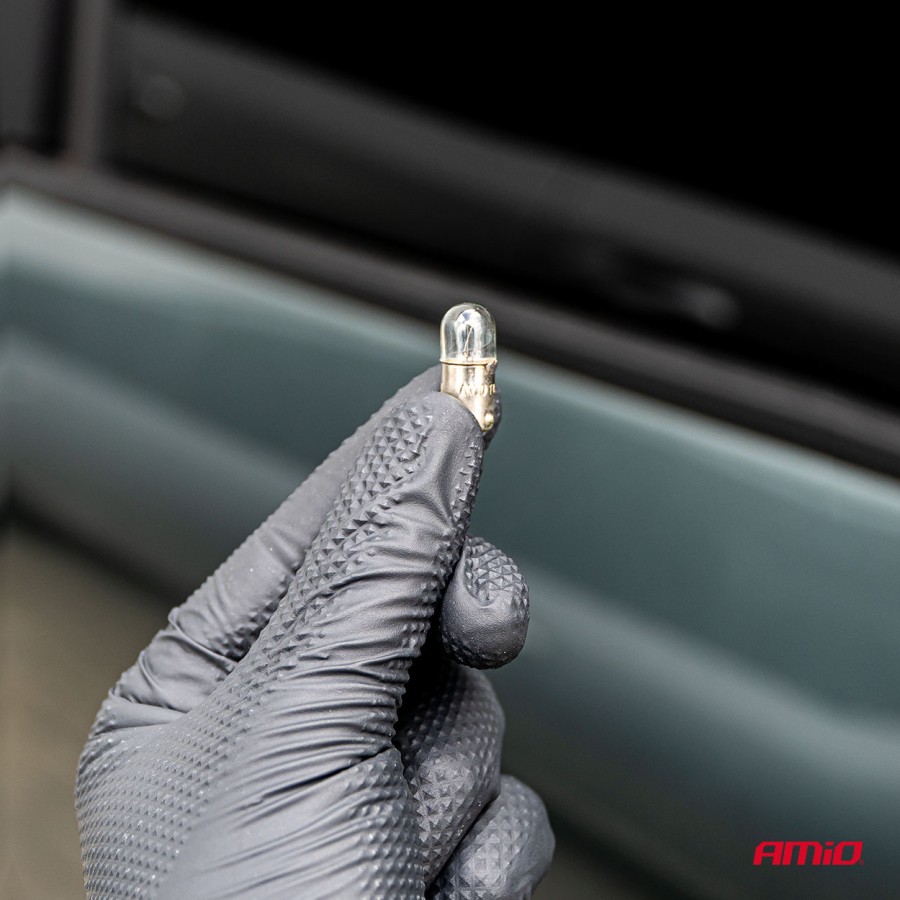 Amio – Σετ Λαμπτήρες Αλογόνου T4W 24V 4W BA9S για Φορτηγά & Λεωφορεία, εξασφαλίζουν καθαρό φωτισμό θέσης και εσωτερικού – 10 Τεμ. (04945/AM)