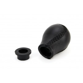 Amio - Πόμολο Ταχυτήτων Standard Βιδωτό με Μαύρη Ραφή για Σταθερό Κράτημα και Βελτιωμένη Αίσθηση Αλλαγών σε Καθημερινή Οδήγηση - 1 Τεμ. (01755/AM) Πόμολα Ταχυτήτων americat.gr