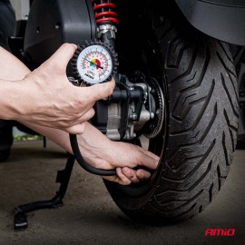 Amio - Επαγγελματικό μηχανικό μανόμετρο πίεσης ελαστικών 12 bar με εύκαμπτο σωλήνα 30cm Αναλογικό - 1 τεμ. (04468/AM) Μετρητές Πίεσης americat.gr