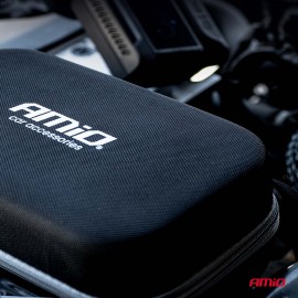 Amio - Φορητός Εκκινητής Μπαταρίας (Jump Starter) 4 σε 1 με ενσωματωμένο Κομπρεσέρ Αέρα, Powerbank και Φακό LED τάση λειτουργίας 12V με χωρητικότητα 12Ah και μέγιστο ρεύμα εκκίνησης 1600A για Επιβατικά Αυτοκίνητα - 1 τεμ. (04677/AM) Εκκινητές Μπαταρίας am