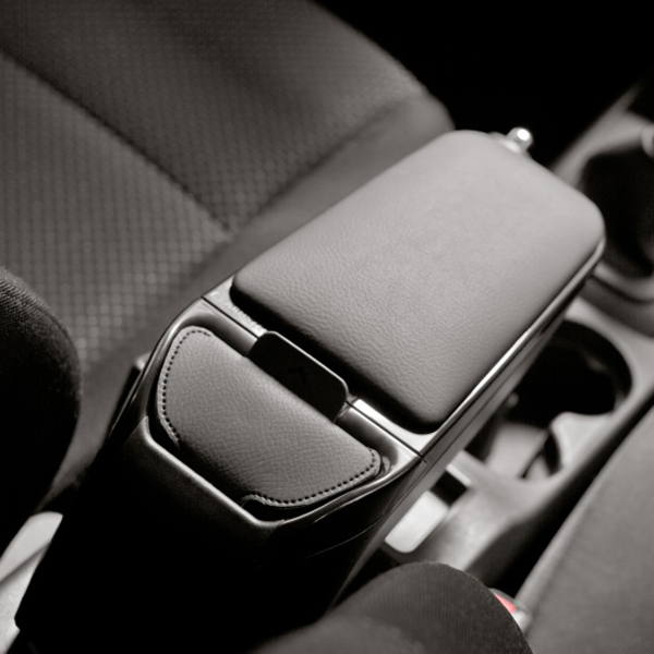 ΤΕΜΠΕΛΗΣ ΑΥΤΟΚΙΝΗΤΟΥ ARMSTER 2 ΜΑΥΡΟΣ ΜΕ ΤΣΕΠΗ ΓΙΑ OPEL ASTRA K 2015+ (+USB +AUX ΚΑΛΩΔΙΟ) RATI - 1 τεμ. Μαρκέ Τεμπέληδες RATI americat.gr