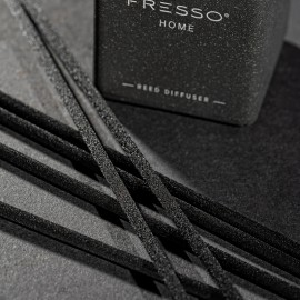 Fresso - Κιτ Αναπλήρωσης με Άρωμα Amora 100 ml Premium Home Refill Kit και 6 Μαύρα Στικ από Fiberglass για Αρωματικό Χώρου Reed Diffuser - 1 Τεμ. (390051/FRE) Αρωματικά americat.gr