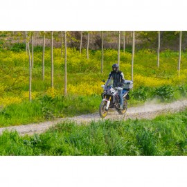 Lampa – Βαλιτσάκι Μοτοσυκλέτας T-Box 45L Ασημί για Άνετη Μεταφορά Εξοπλισμού με Σύστημα Γρήγορης Απελευθέρωσης – 1 Τεμ. (9166.8-LM) Βαλιτσάκια americat.gr