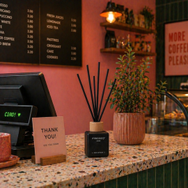 Fresso - Αρωματικό Χώρου με Στικ Molise 100 ml Premium Home Reed Diffuser με FlowScent, Μαύρο Γυάλινο Μπουκάλι και Μαύρα Στικ από Fiberglass - 1 Τεμ. (390020/FRE) Αρωματικά americat.gr