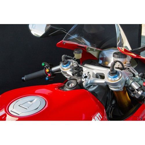 Βάση Στήριξης Κινητού Panigale της σειράς Titan Optiline για τις Βίδες στην Μίζα στο Τιμόνι Μηχανής Panigale 899, 959, V2, 1199, 1299, V4 με σύστημα Duolock, συμβατή με Θήκες ή Αντάπτορες Κινητού Optiline