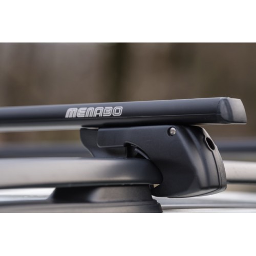 MENABO ΜΠΑΡΕΣ ΟΡΟΦΗΣ ΑΛΟΥΜΙΝΙΟΥ SHERMAN BLACK 120 cm ΣΕ ΜΑΥΡΟ ΧΡΩΜΑ ΓΙΑ Matchedje V3 5 doors 2008>2013 ΜΕ RAISED RAILS (Παράλληλες Μπάρες με Κενό) - 2 ΤΕΜ. (12280/MB)