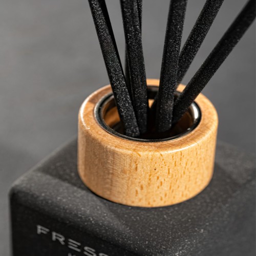 Fresso - Αρωματικό Χώρου με Στικ Molise 100 ml Premium Home Reed Diffuser με FlowScent, Μαύρο Γυάλινο Μπουκάλι και Μαύρα Στικ από Fiberglass - 1 Τεμ. (390020/FRE)