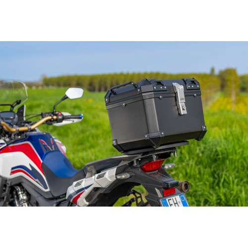 Lampa – Βαλιτσάκι Μοτοσυκλέτας T-Box 45L Μαύρο για Μεγαλύτερη Χωρητικότητα και Ασφαλή Μεταφορά Εξοπλισμού με Σύστημα Γρήγορης Απελευθέρωσης – 1 Τεμ. (9166.7-LM)