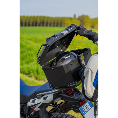 Lampa – Βαλιτσάκι Μοτοσυκλέτας T-Box 45L Μαύρο για Μεγαλύτερη Χωρητικότητα και Ασφαλή Μεταφορά Εξοπλισμού με Σύστημα Γρήγορης Απελευθέρωσης – 1 Τεμ. (9166.7-LM)