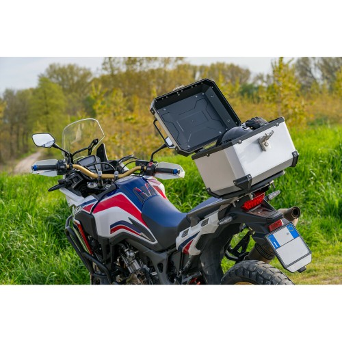 Lampa – Βαλιτσάκι Μοτοσυκλέτας T-Box 45L Ασημί για Άνετη Μεταφορά Εξοπλισμού με Σύστημα Γρήγορης Απελευθέρωσης – 1 Τεμ. (9166.8-LM)