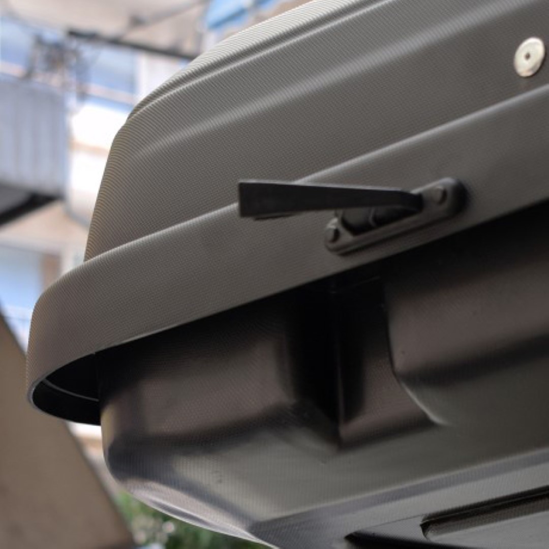 Μπαγκαζιερα Οροφης RACE AXION 320L (μαυρη/ελαφρως Αναγλυφη - 125X90X34 Cm - Max 50 Kg) - Thumbnail 4