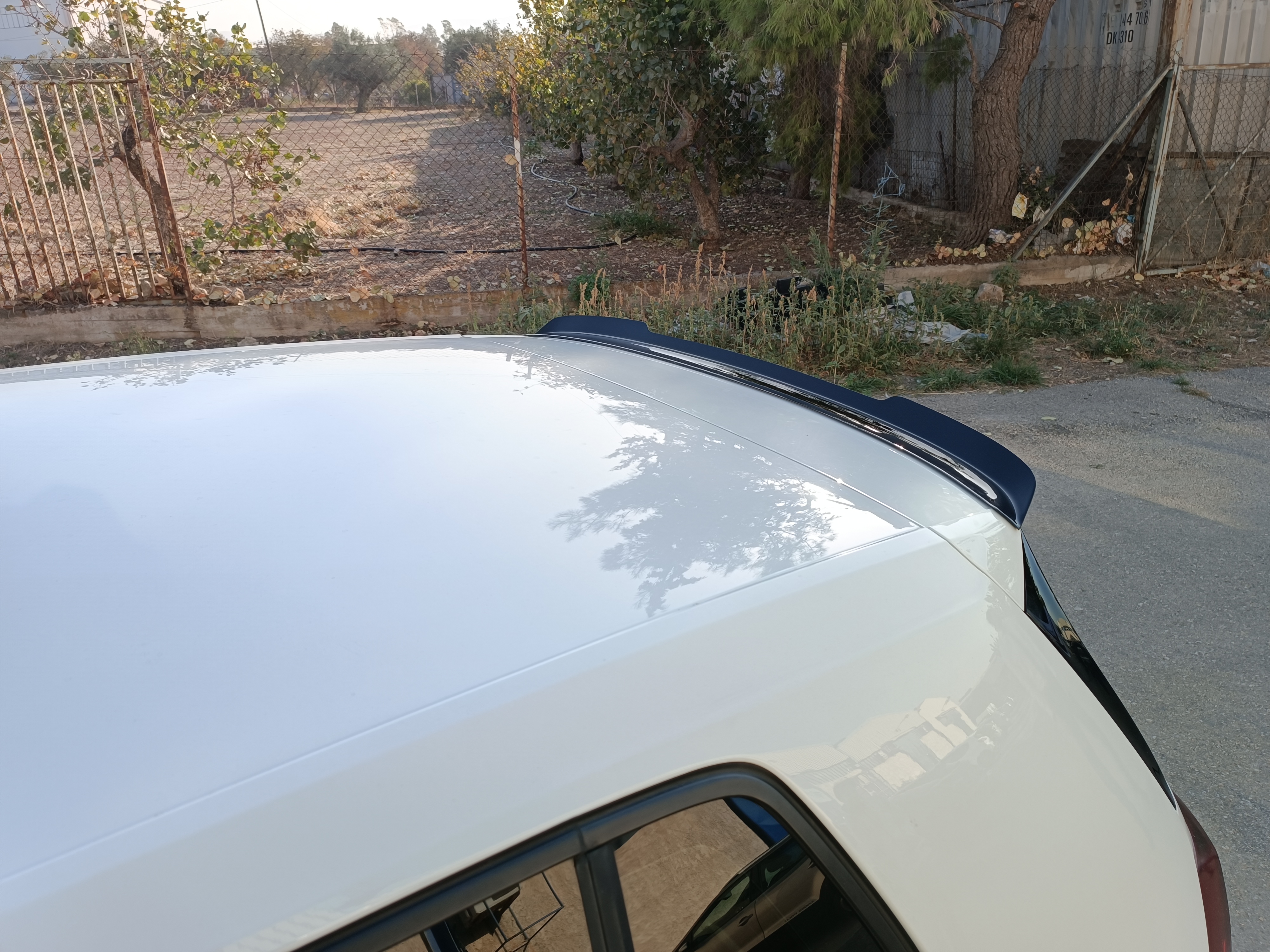 MOTORDROME - Επιπρόσθετη Αεροτομή Για Vw Golf MK7 / MK7 Facelift GTI / R / R-line - 1 Τεμ.  (A-483) - Thumbnail 3