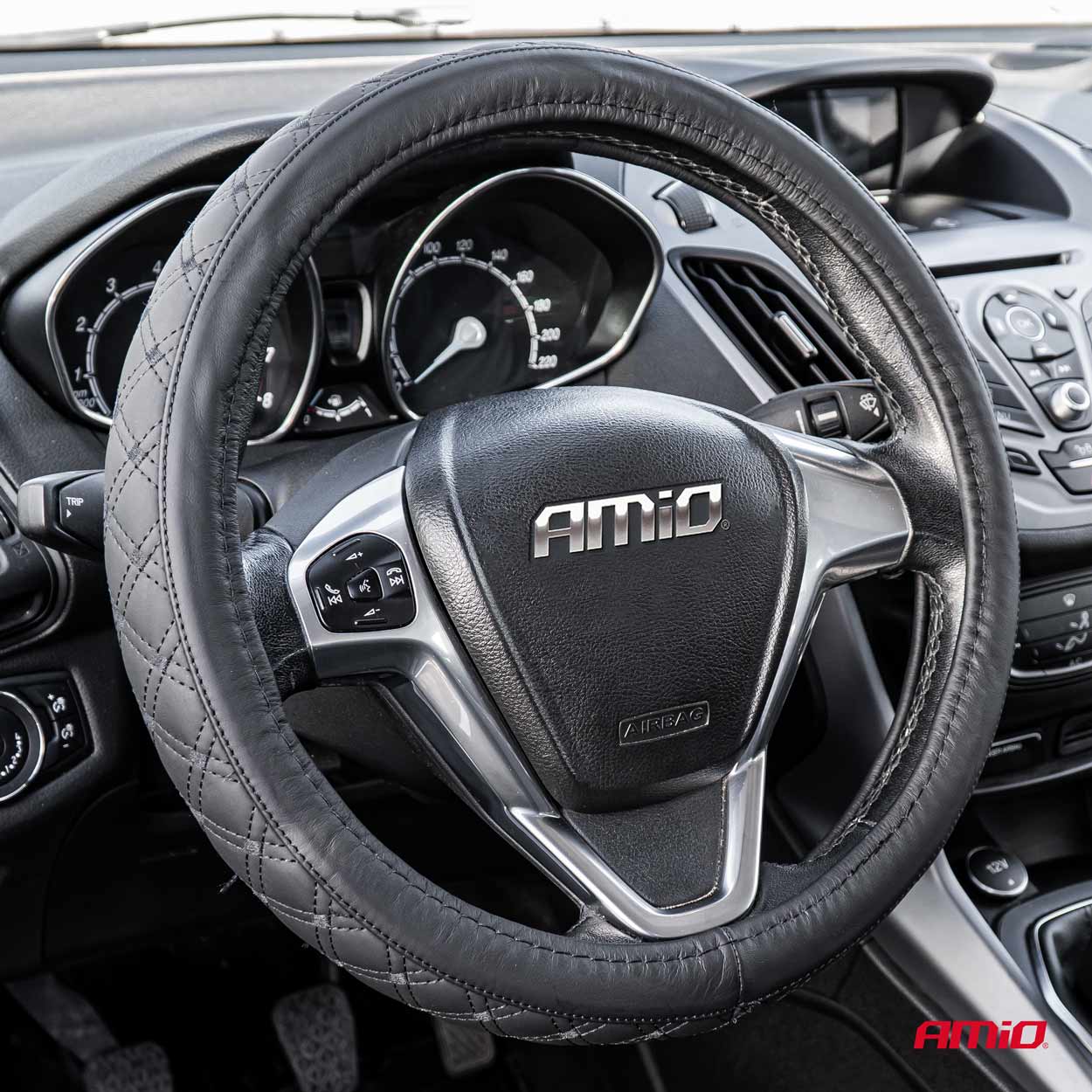 AMIO - Καλυμμα Τιμονιου Απο Τεχνοδερμα 37-39CM SWC-51-M Σε Μαυρο Χρωμα Με Μαυρες Ραφες - 1 Τεμ. (03561/AM) - Thumbnail 3