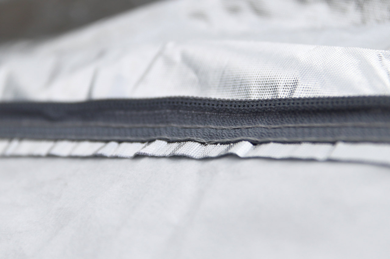 AMIO - Κουκούλα Αυτοκινήτου Cotton 120G Με Φερμουάρ Διάσταση 480 X 185 X 145 Cm Χρώμα Ασημί Μέγεθος Suv/van Large Για Επιβατικά Αυτοκίνητα - 1 Τεμ. (01113/AM) - Thumbnail 6