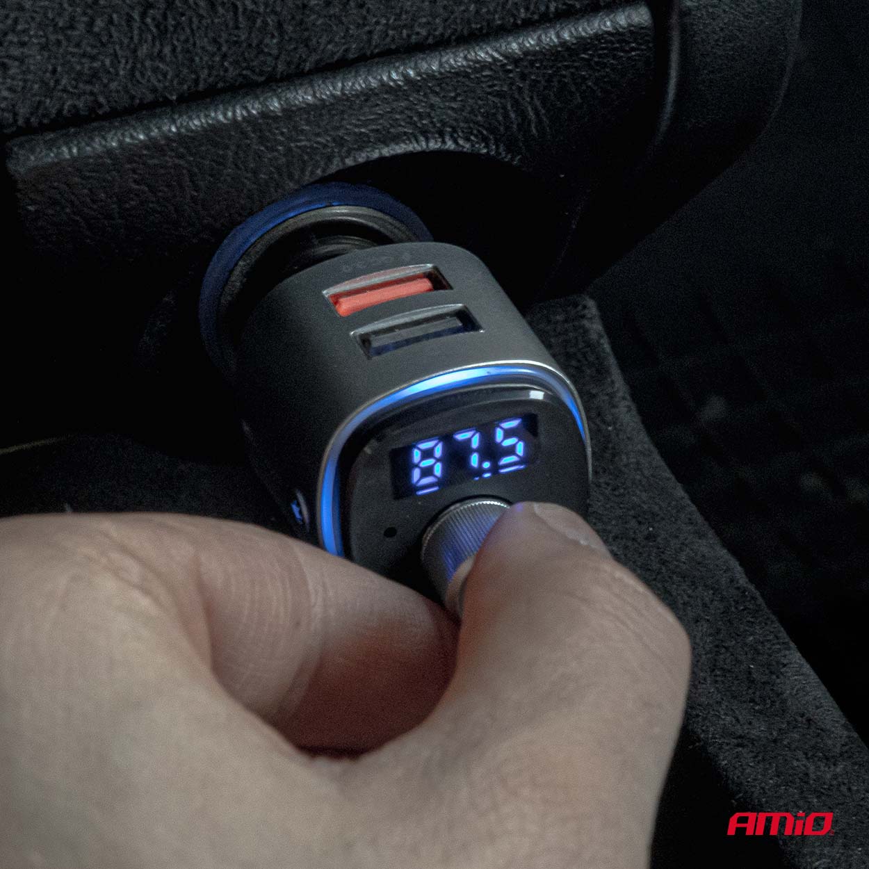 AMIO - Fm Transmitter Αυτοκινήτου 12/24V Με 2XUSB Type-a Και Υποδοχή Microsd - 1 Τεμ. (04654/AM) - Thumbnail 8