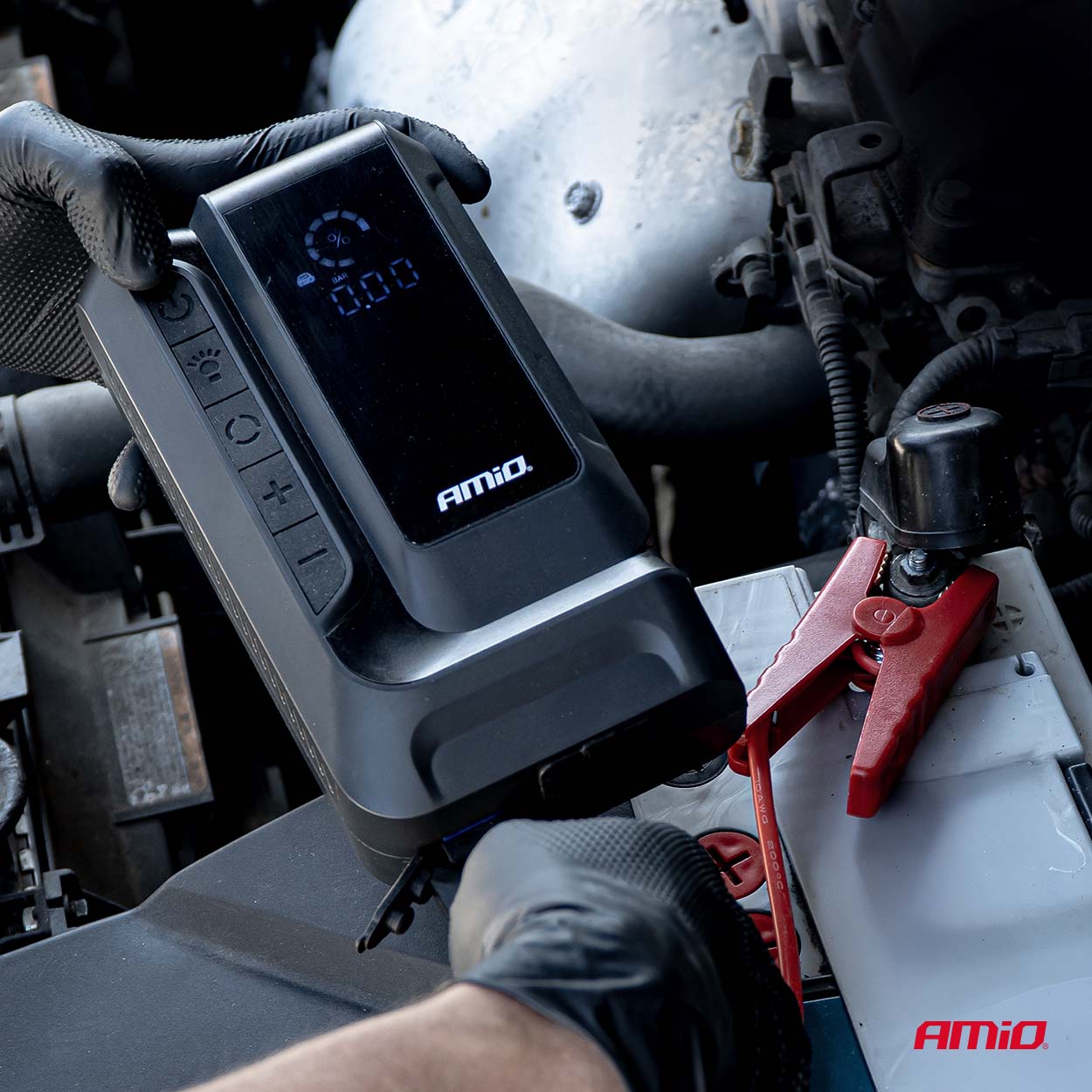 AMIO - Φορητός Εκκινητής Μπαταρίας (jump Starter) 4 Σε 1 Με Ενσωματωμένο Κομπρεσέρ Αέρα, Powerbank Και Φακό LED Τάση Λειτουργίας 12V Με Χωρητικότητα 12AH Και Μέγιστο Ρεύμα Εκκίνησης 1600A Για Επιβατικά Αυτοκίνητα - 1 Τεμ. (04677/AM) - Thumbnail 11