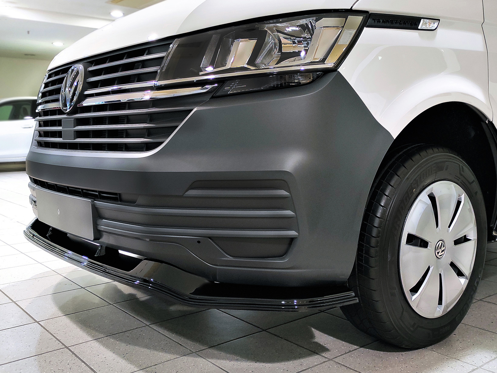 MOTORDROME - Εμπρός Σπλίτερ V.1 Για Volkswagen T6.1 Standard Bumper - 1 Τεμ.  (K168-001) - Thumbnail 4